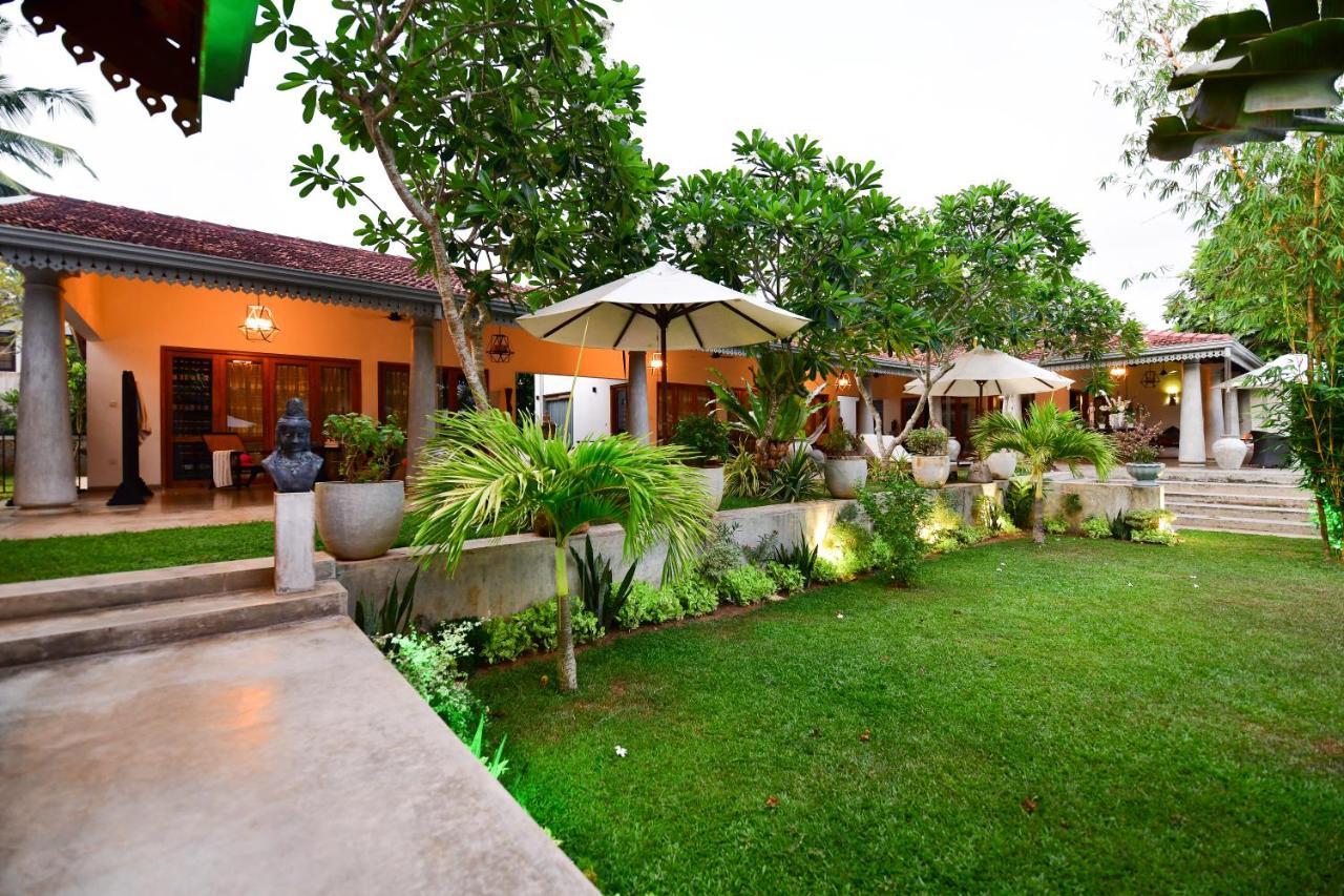 Tropical House - Jungleside Villa Хіккадува Екстер'єр фото