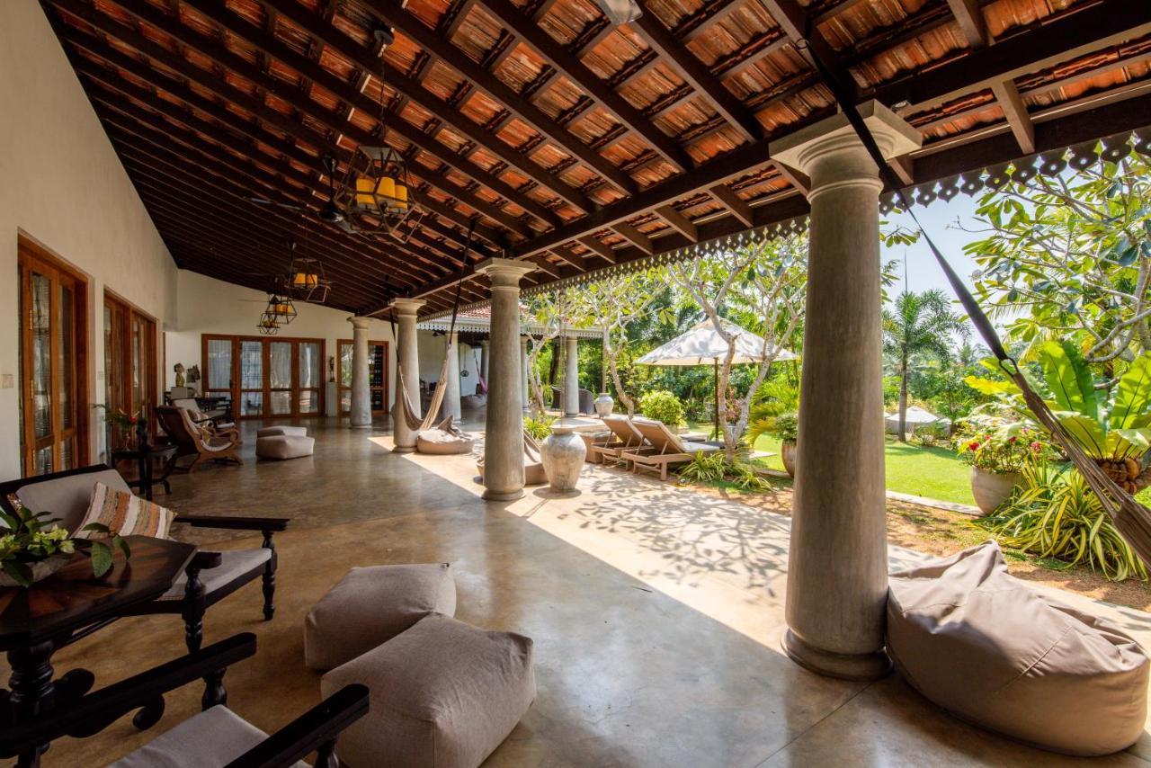 Tropical House - Jungleside Villa Хіккадува Екстер'єр фото
