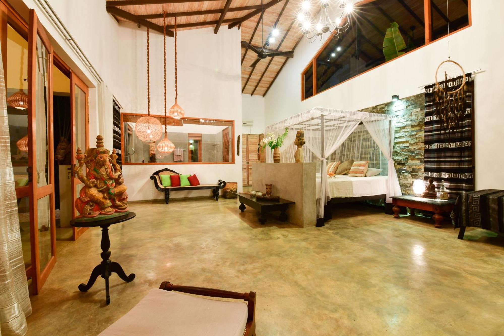 Tropical House - Jungleside Villa Хіккадува Номер фото