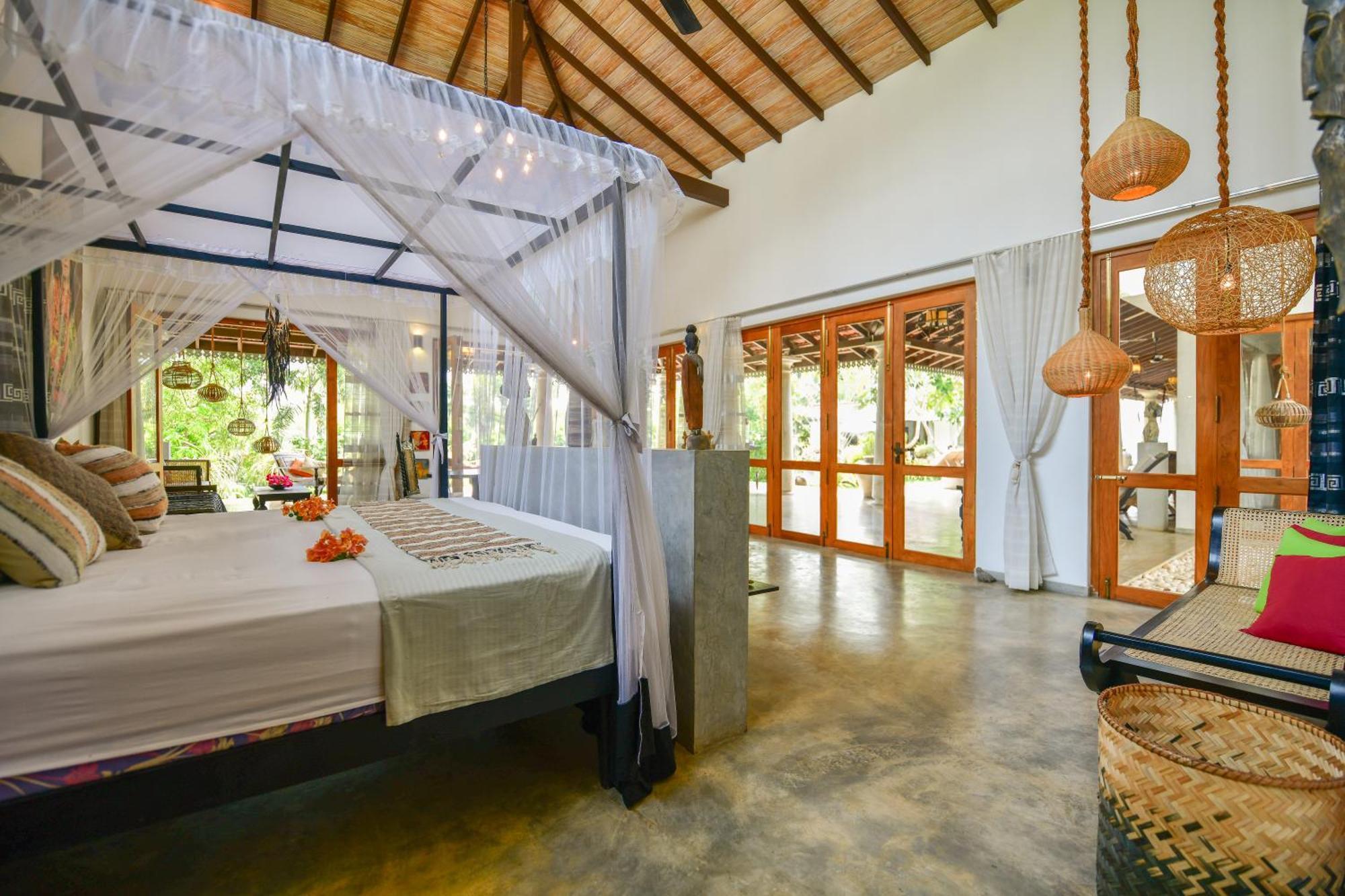Tropical House - Jungleside Villa Хіккадува Номер фото